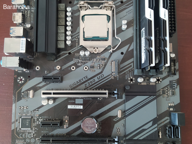 GIGABYTE Z390 UD + i5-9600KF