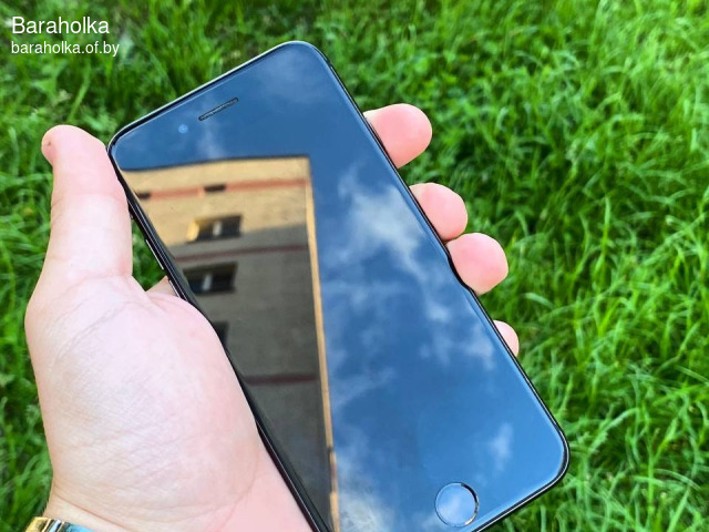 iPhone 8